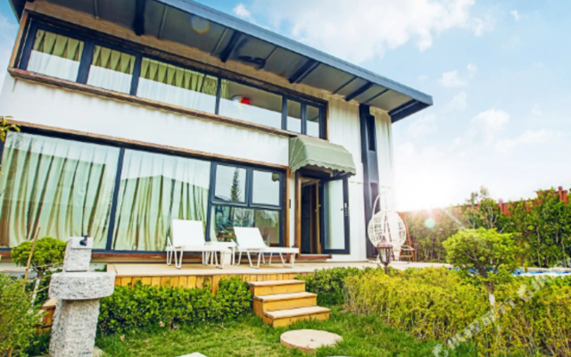 Bailu Zhiyin Hot Spring RV Campground