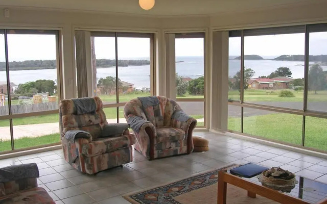 ORSO1O - Water View House