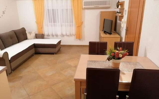 Maca - Seaview & Private Parking - A5