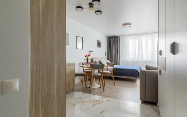 Апартаменты НайсПлэйсСПБ на Большеохтинском проспекте, д.15 к.2