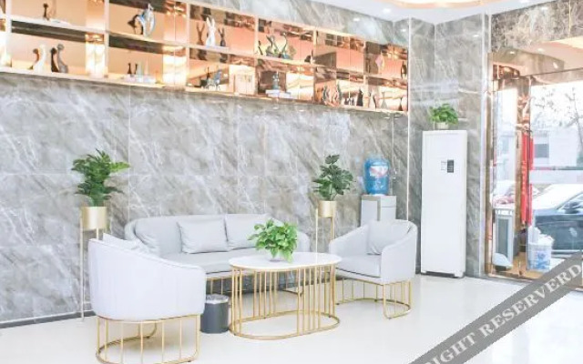 Yifeng Hotel