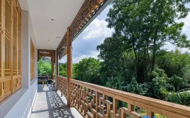 Floral Hotel · Shexian Huile Guyun Hotel
