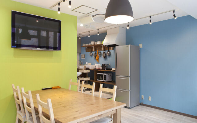 Osaka Guesthouse HIVE