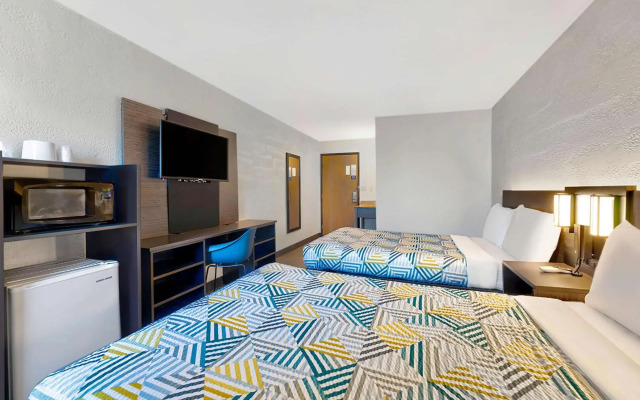 Howard Johnson Inn Cedar Rapids