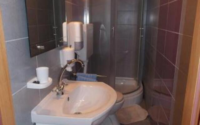 Restoran I Prenocište Egghus