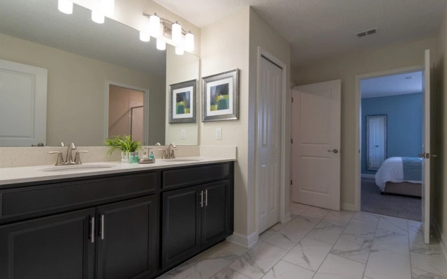 8BR ChampionsGate Pool Home w Theater