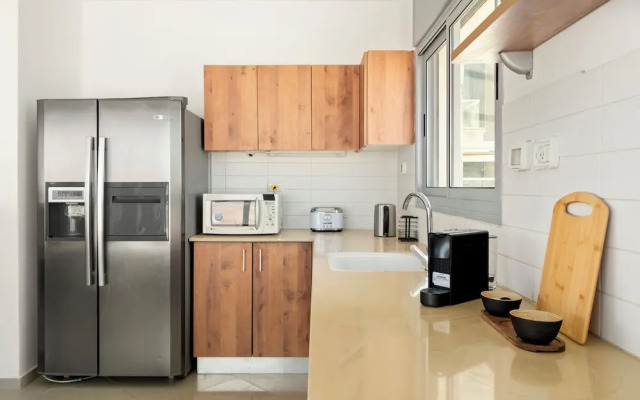 Sea View Beach Penthouse by Sea N' Rent