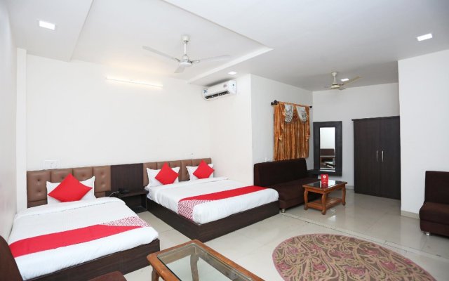 Hotel Sunrise by OYO Rooms