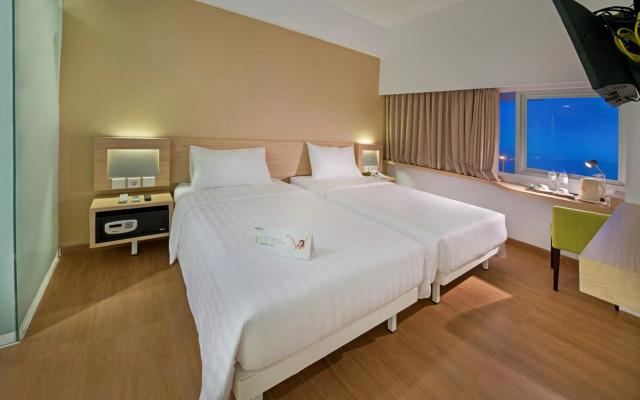 Whiz Prime Hotel Megamas Manado
