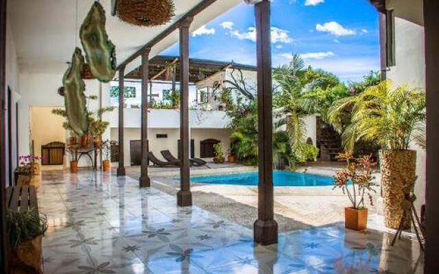 Hotel Capilla Del Sol