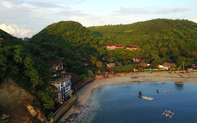 Bruce's Hideout Lombok