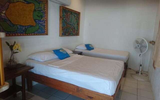 Casa Sirena Surf Lodge