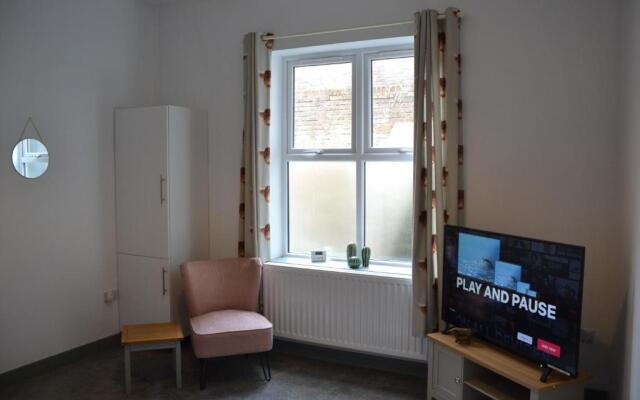 The Moo House - 2 Bedrooms Apartment - Stayseekers