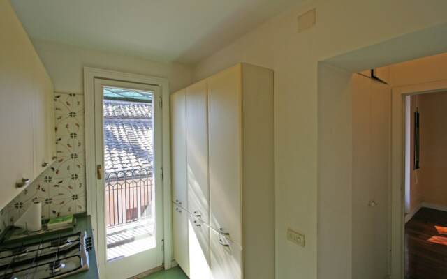 Travel & Stay - Coronari