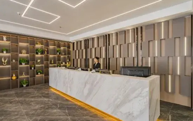 Zhuhai Longhua Select Hotel
