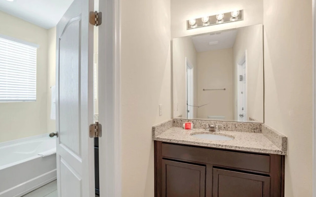 6047 Broad Oak Drive