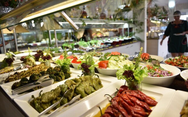 Sahra Su Holiday Village & Spa