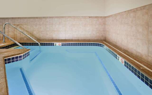AmericInn by Wyndham Osage