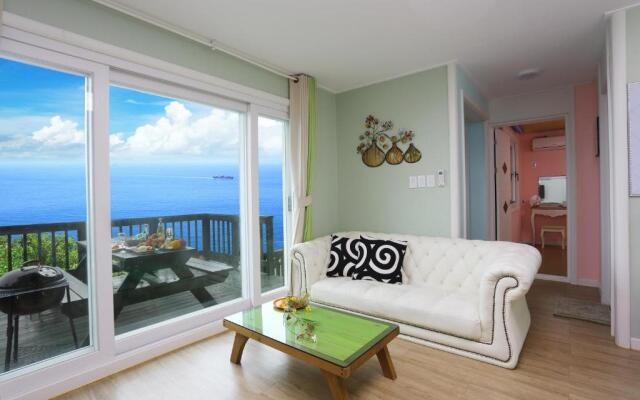 Namhae Montmartre Pension