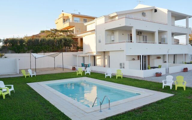 Captivating Apartment in Marina Di Ragusa With Swimming Pool