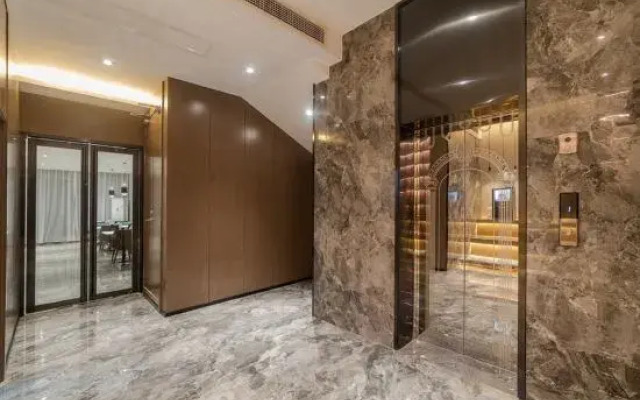 In The Distance Hotel