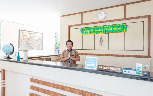 Airy Ulujadi Malonda 76 Palu