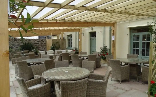 Cann Office Hotel