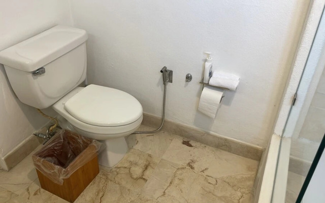 Beach front-Ocean View Studio -Hotel Sunset Fishermen condo 344/C