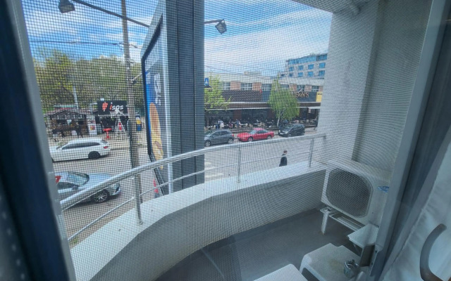 Colonel apartment dream