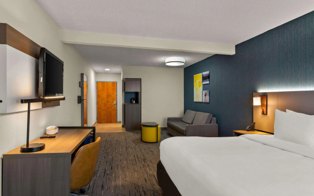 Comfort Inn & Suites Ashland – Richmond North