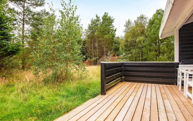 6 Person Holiday Home in Henne-by Traum
