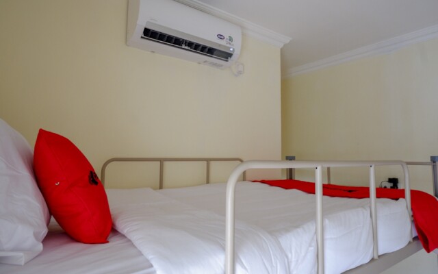 RedDoorz Hostel near Kota Lama Semarang