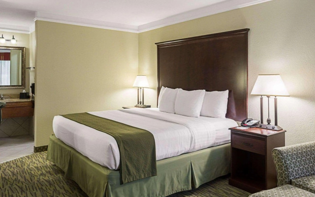 Clarion Inn and Conference Center