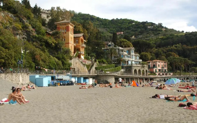 4 Seasons Levanto