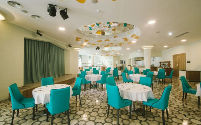 Campus Alba at Hotel Castello Mare