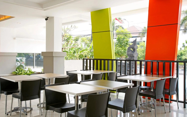 Amaris Hotel Sunset Road