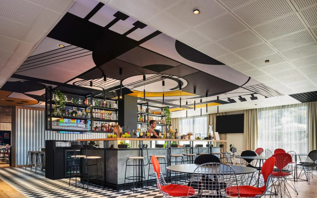 Ibis Montlhery Paris Sud
