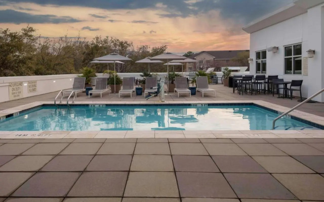 Masters Inn - Charleston