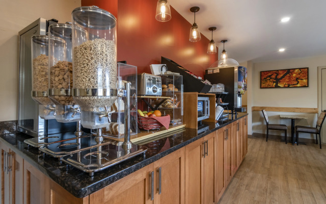 SureStay Plus Hotel By Best Western Salmon Arm