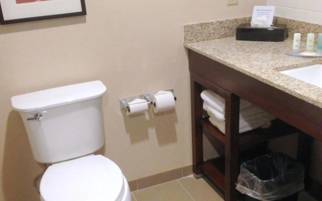 Comfort Inn & Suites Brattleboro I-91