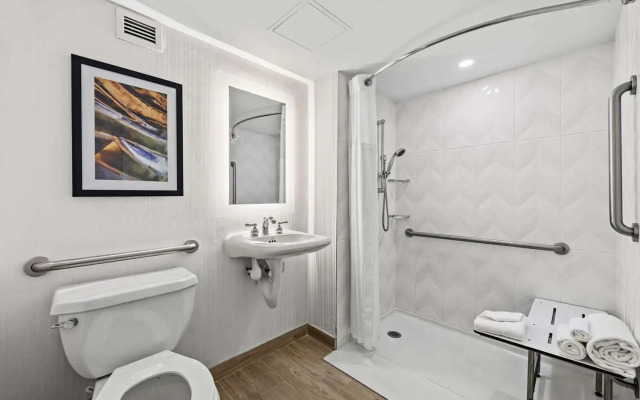 Doubletree By Hilton New York Jfk Airport Hotel