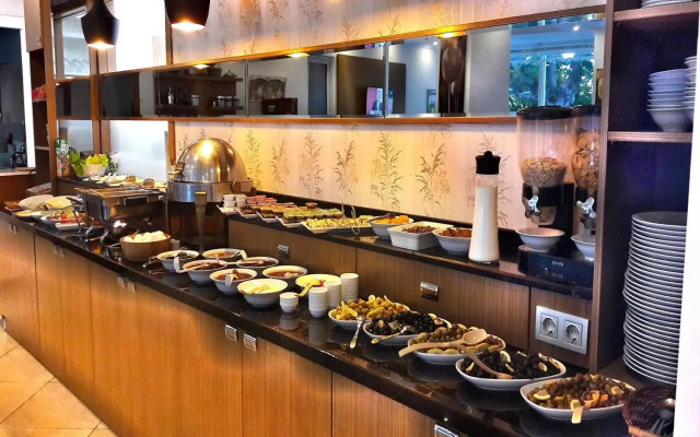 Yeniceri City Hotel