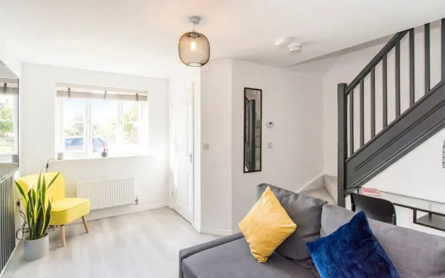 Host Stay Polwell Road