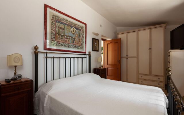 Villa Carmen With Garden And Pool