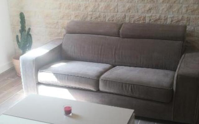 studio idéalement placé, calanques et centre ville