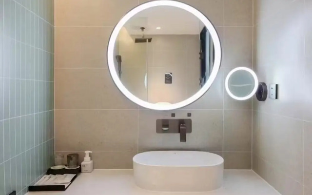 Yifeng hotel