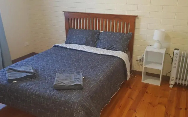 Warmont Apartments Self Contained Home