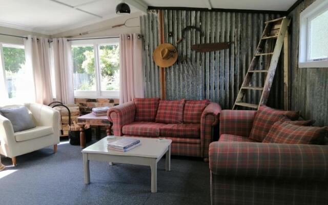 Pickled Pigeon Cottage