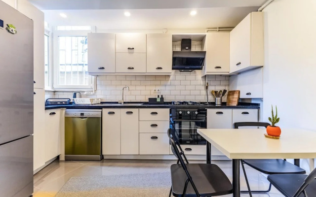 Stylish and Lovely Flat in Kadikoy
