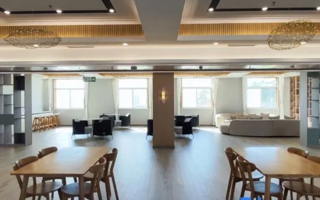 Yililan Hotel (Baiyangdian Never-Sleeping City Branch) – Business – Anxin